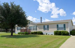 115 Candlewood Circle, Gainesville, TX 76240