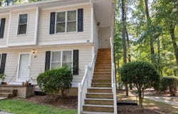 121 Westview Drive, Carrboro, NC 27510
