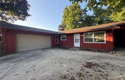 9708 Kennett Square NE, Bolivar, OH 44612