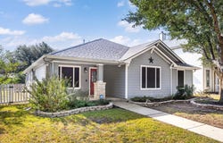 784 Sampson, Kyle, TX 78640