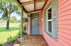 806 8th St, Neodesha, KS 66757