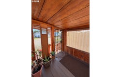 450 TIARA St, Lakeside, OR 97449