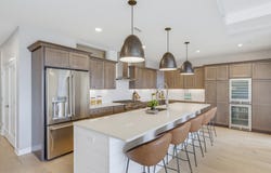 215 E Pleasant St, Oconomowoc, WI 53066