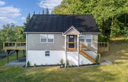 231 Sunrise Ave, BECKLEY, WV 25801