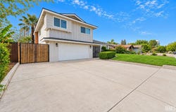 3044 Jacaranda Drive, Bakersfield, CA 93301