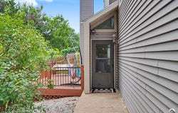 118 Glenview Drive, Lawrence, KS 66049