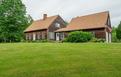 60 Oak Creek, Buxton, ME 04093