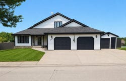 262 Hillcrest Dr, Torrington, WY 82240