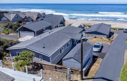 4875 N Highway 101, DepoeBay, OR 97341