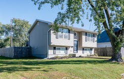 1107 Henry St, Moberly, MO 65270