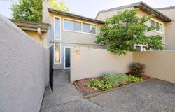 28615 SW ASH MEADOWS Blvd, Wilsonville, OR 97070