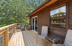 2412 CR 216, Eureka Springs, AR 72632