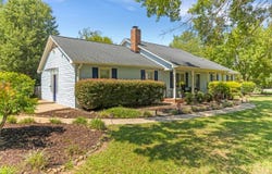 7 Chestnut Ridge Drive, Inman, SC 29349-4515