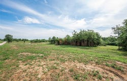 21 Halyon Estates, Perry, MO 63462