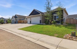 3717 Dancing Wolf Dr, Casper, WY 82604