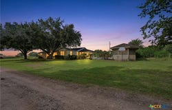 154 County Road 321, Yoakum, TX 77995
