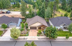 909 Northview Dr, Sandpoint, ID 83864
