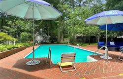 32 Valmoore Drive, Poquoson, VA 23662