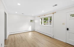31 Riverview Drive, Niskayuna, NY 12309