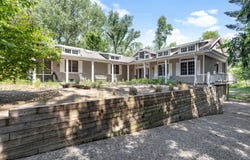 331 Marquette Drive, New Buffalo, MI 49117