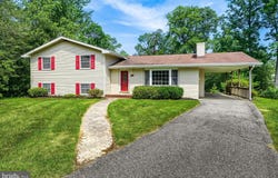 304 PINE Circle, SEVERNA PARK, MD 21146