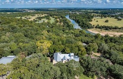 206 Rolling Hill Drive, La Grange, TX 78945
