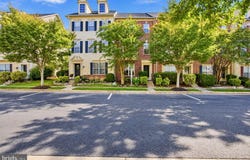 4877 CAVALLO Way, WOODBRIDGE, VA 22192