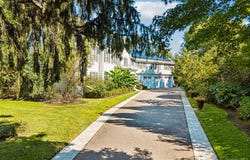 1325 Harbor Road, Hewlett Harbor, NY 11557
