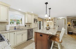 30 Princess Pine Circle, Taunton, MA 02780