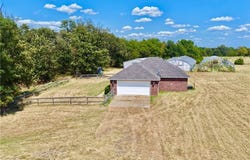 24401 Brazil Creek LOOP, Shady Point, OK 74956