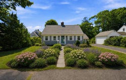 35 Walnut Street, Hyannis, MA 02601