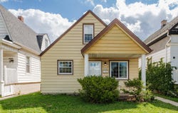 1722 S 76th St, West Allis, WI 53214