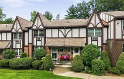 72 Yorkshire Drive, Suffern, NY 10901