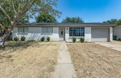 321 E Pine Street, Jacksboro, TX 76458