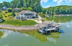 2245 Thomason Ln, Goodview, VA 24095