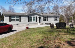 5488 Reese Hurt Road, Breeding, KY 42715
