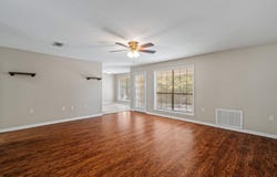 5 Windlass Dr, Hattiesburg, MS 39402