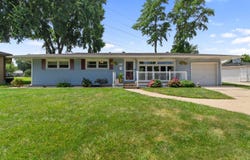 8434 Delaware Place, Highland, IN 46322