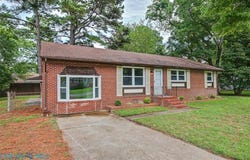 116 Bailey Rd, Yorktown, VA 23692
