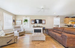 26 Briercliffe Rd, Fairhaven, MA 02719