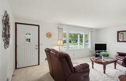 218 Rumson Rd, Greece, NY 14616