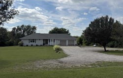 9721 K-4 HWY, Meriden, KS 66512