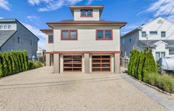 2106 Bay Boulevard, Lavallette, NJ 08735