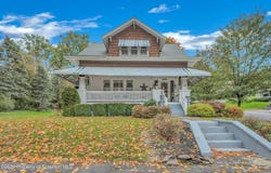 911 Poplar Street, Clarks Summit, PA 18411