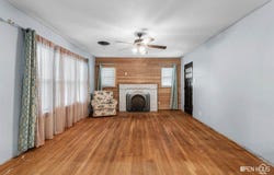 206 East Summit Avenue, Electra, TX 76360
