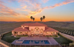 1990 E 46, Shandon, CA 93461