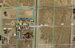 90th st E, Sun Village, CA 93543