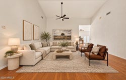 89 E ELGIN Street, Gilbert, AZ 85295