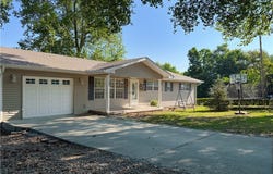 717 South, Flippin, AR 72634