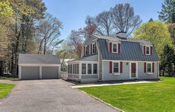 10 Bennett Rd, Wayland, MA 01778